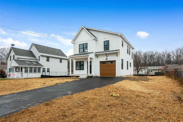 Attached, Exterior, Facade, Farmhouse