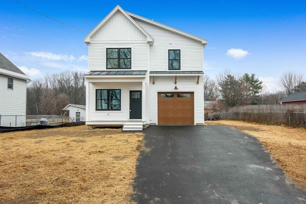 Attached, Exterior, Facade, Farmhouse
