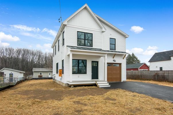 Attached, Exterior, Facade, Farmhouse