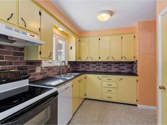 Interior, Kitchen, Stone Walls