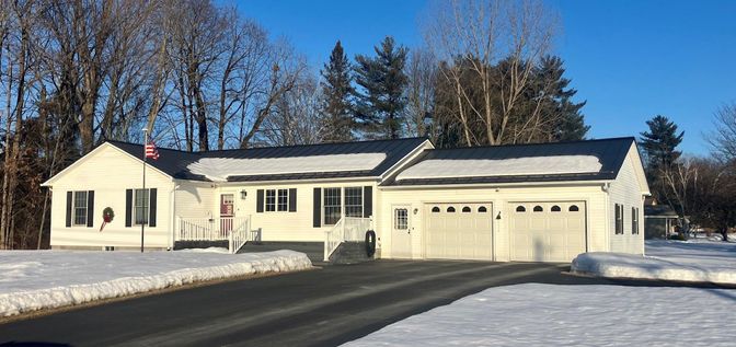 Attached, Exterior, Facade, Cape Cod