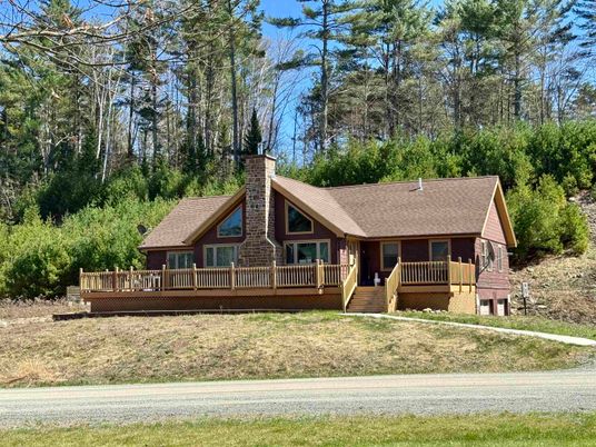 Backyard, Exterior, Facade, Log Home