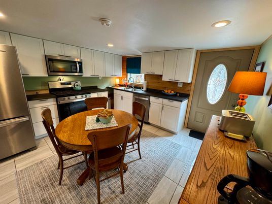 Dining room, Interior, Kitchen, Recessed Lighting, Stainless Steel Appliances