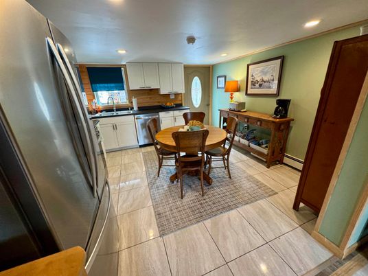Dining room, Interior, Kitchen, Recessed Lighting