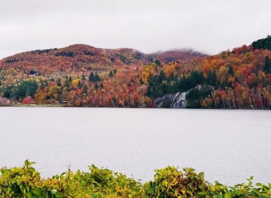 Exterior, Lake
