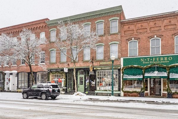 Exterior, Facade, Brick Facade, Rowhouse