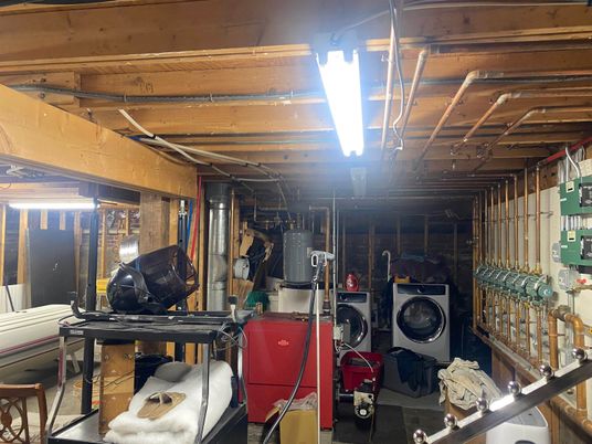 Interior, Washer, Wooden Beams