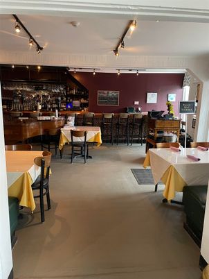 Dining room, Interior