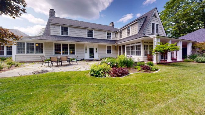 Backyard, Exterior, Facade, Farmhouse