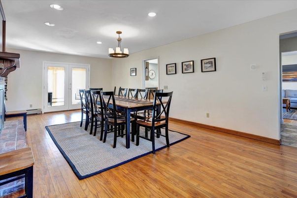 Chandelier, Dining room, Interior, Recessed Lighting, Wood Texture Flooring