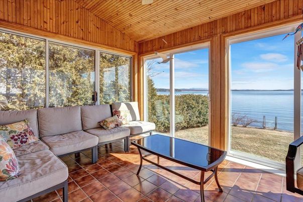 Interior, Living room, Sun Room, Water, Wooden Ceilings