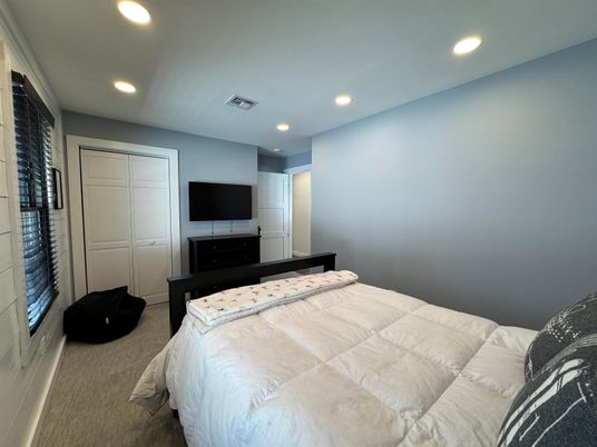 Bedroom, Interior, Recessed Lighting