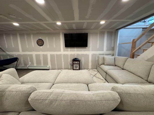 Interior, Living room, Recessed Lighting, Wood Texture Flooring