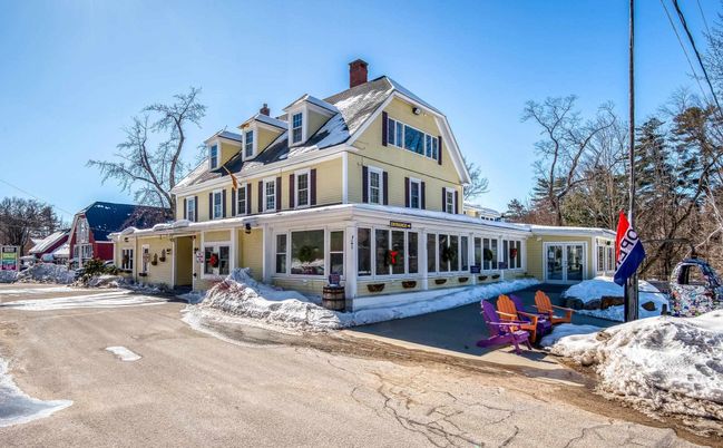 Backyard, Exterior, Facade, Queen Anne Victorian