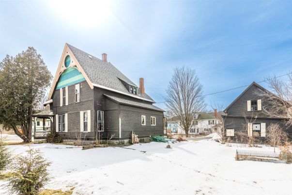Backyard, Exterior, Facade, Queen Anne Victorian