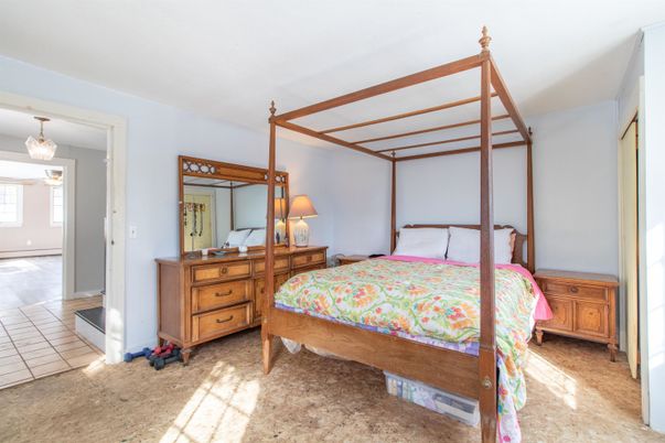 Bedroom, Interior, Pendant Lights