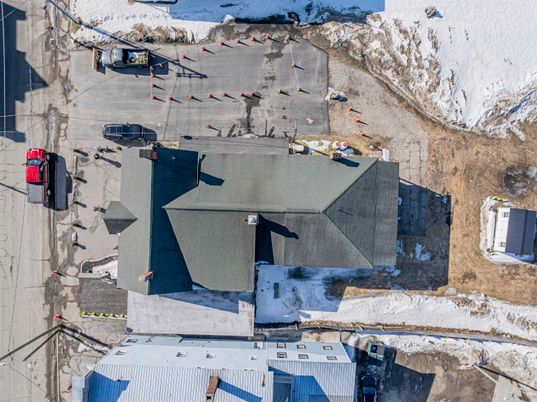 Exterior, Drone