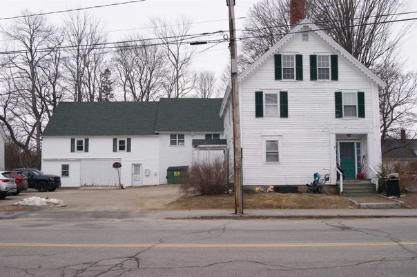 Attached, Exterior, Facade, Farmhouse