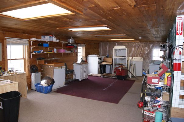 Interior, Washer, Wooden Ceilings, Wooden Walls