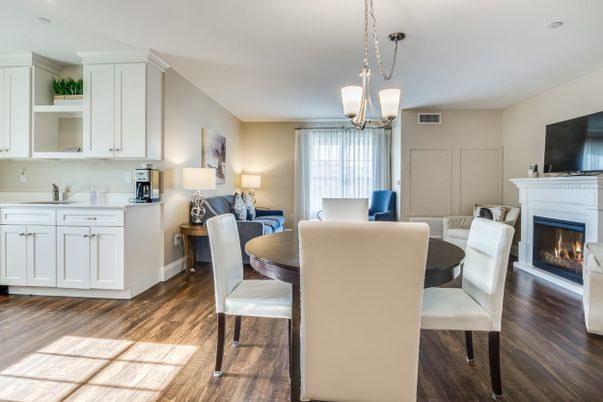 Dining room, Fireplace, Interior, Pendant Lights, Wood Texture Flooring