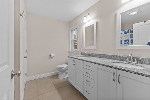 Bathroom, Dual Sink Vanities, Interior