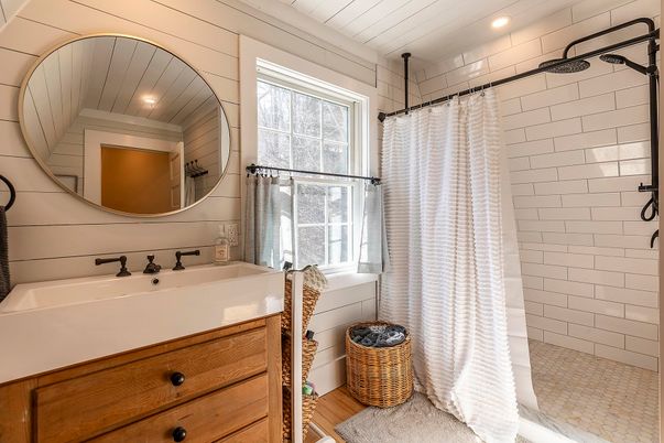 Bathroom, Interior, Recessed Lighting