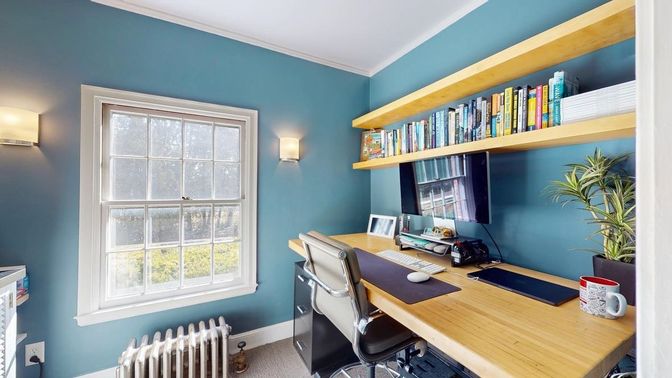 Home Office, Interior