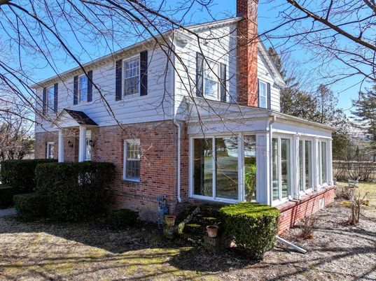 Exterior, Facade, Brick Facade, American Foursquare