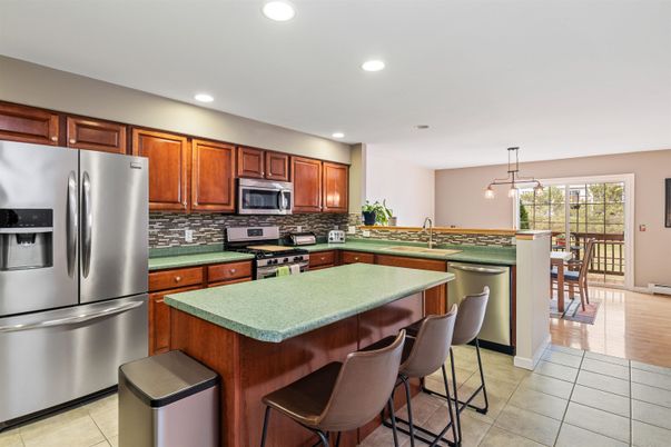 Dining room, Interior, Kitchen, Pendant Lights, Recessed Lighting, Stainless Steel Appliances