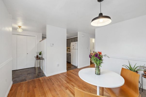 Dining room, Interior, Kitchen, Pendant Lights, Wood Texture Flooring