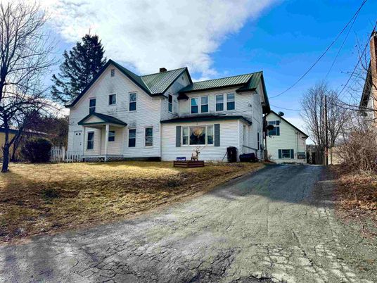 Backyard, Exterior, Facade, Farmhouse
