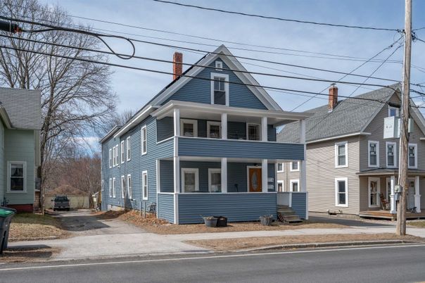 Exterior, Facade, Queen Anne Victorian
