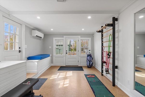 Fitness Equipment, Interior, Recessed Lighting
