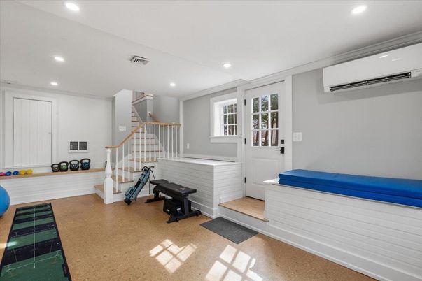 Fitness Equipment, Interior, Recessed Lighting