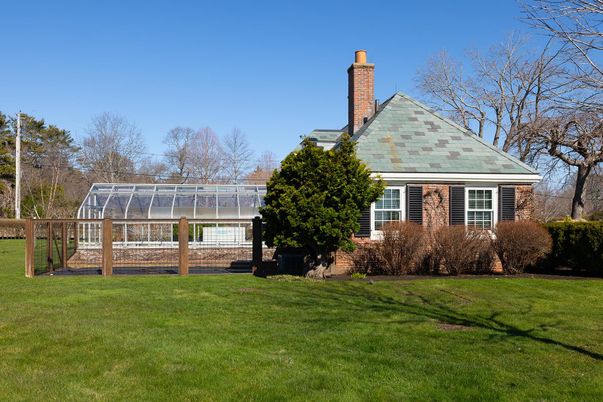 Backyard, Exterior, Facade, Cape Cod