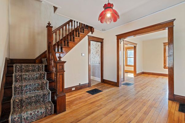Interior, Pendant Lights, Wood Texture Flooring