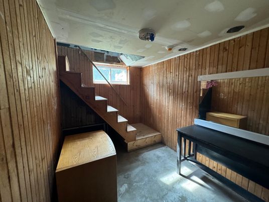 Interior, Wooden Walls