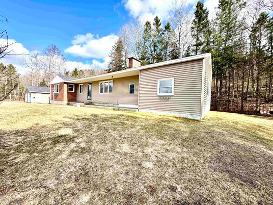 Backyard, Detached Garage, Exterior