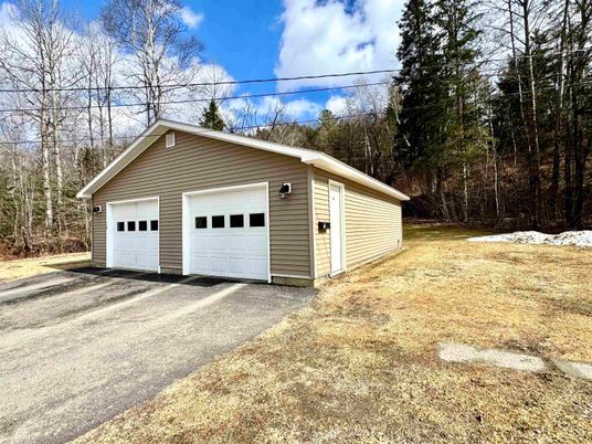 Backyard, Detached Garage, Exterior