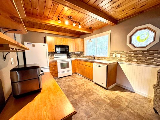 Interior, Kitchen, Wooden Beams, Wooden Ceilings