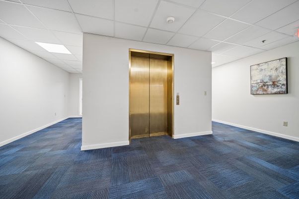 Elevator, Empty room, Interior, Recessed Lighting
