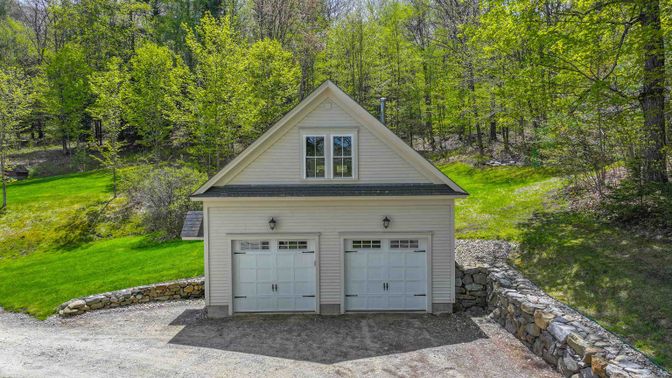 Detached Garage, Exterior