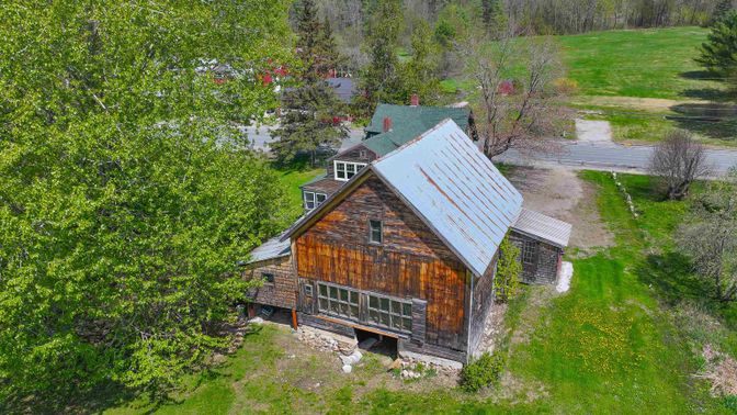 Exterior, Drone