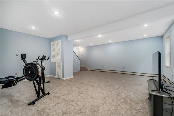Fitness Equipment, Interior, Recessed Lighting