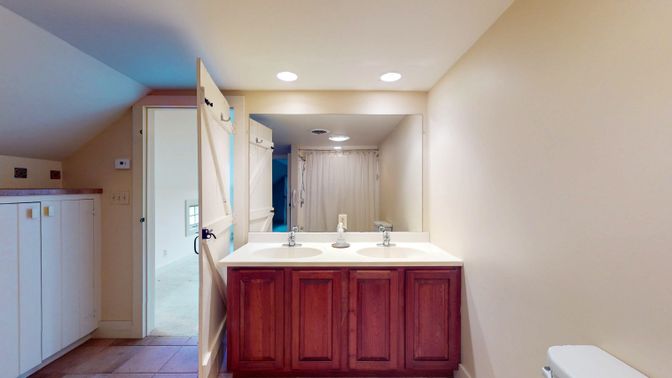 Bathroom, Dual Sink Vanities, Interior, Recessed Lighting