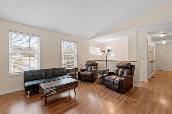 Interior, Living room, Pendant Lights, Wood Texture Flooring