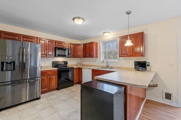 Interior, Kitchen, Pendant Lights, Wood Texture Flooring