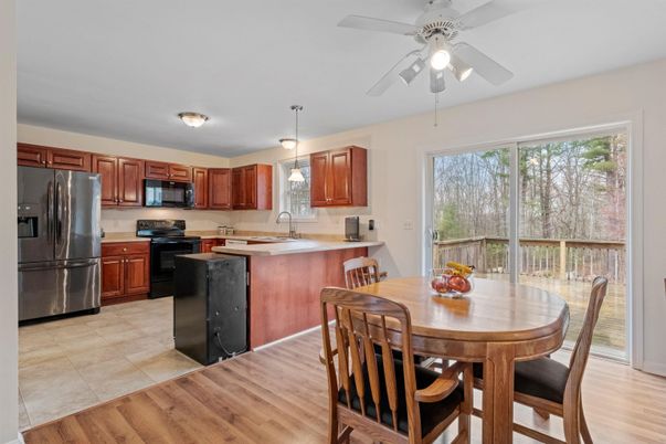 Dining room, Interior, Kitchen, Stainless Steel Appliances, Wood Texture Flooring