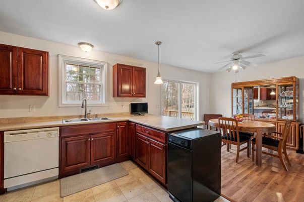 Dining room, Interior, Kitchen, Pendant Lights, Wood Texture Flooring