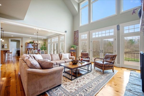 Dining room, Interior, Living room, Pendant Lights, Recessed Lighting, Wood Texture Flooring